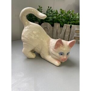 Cream Ceramic Cat Figurine‎ Playful Pose Blue Eyes Pink Ears Home Decor